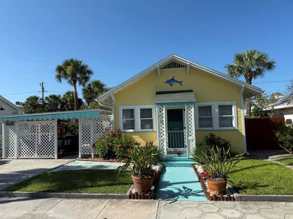 SeaHorse Bungalow - Image 2